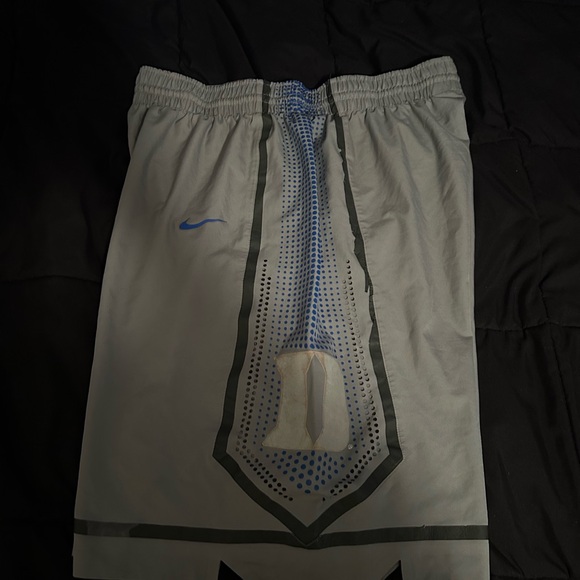 Nike Duke blue devils vintage basketball elite game shorts size 2XL grey - Picture 3 of 4